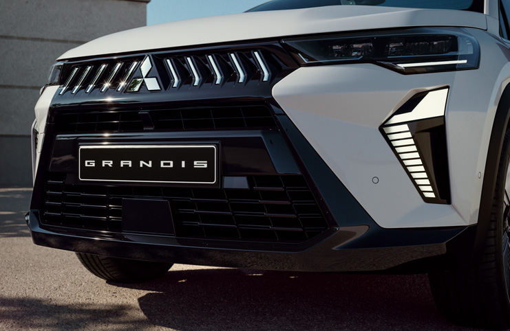 Első lökhárító Első lökhárító